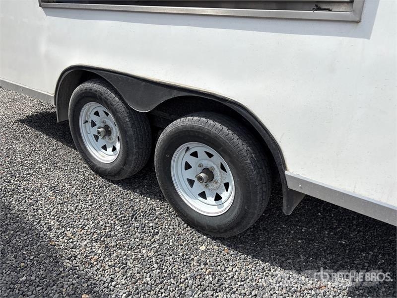  The Fud Trailer 16 ft T/A Food Concession Trailer 其他拖車