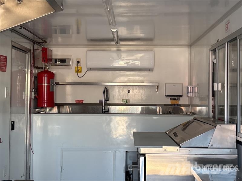 The Fud Trailer 20 ft T/A Food Concession Trailer Autre remorque