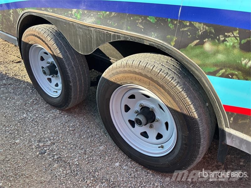 The Fud Trailer 20 ft T/A Food Concession Trailer Autre remorque