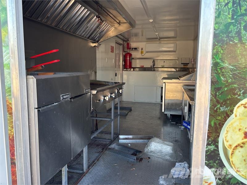 The Fud Trailer 20 ft T/A Food Concession Trailer Autre remorque