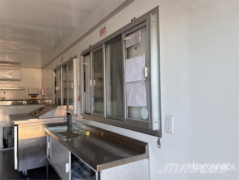 The Fud Trailer 20 ft T/A Food Concession Trailer Autre remorque