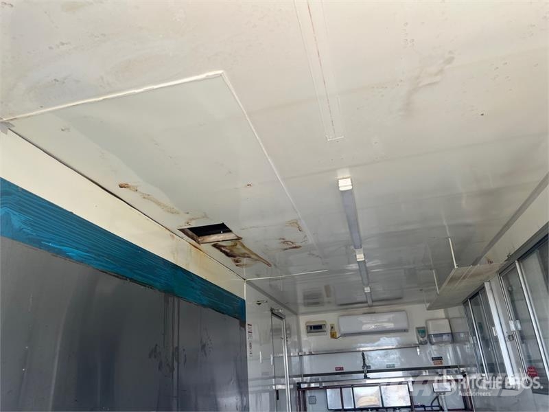 The Fud Trailer 23 ft 0 in Tri/A 23 ft Tri/A Food 其他拖車