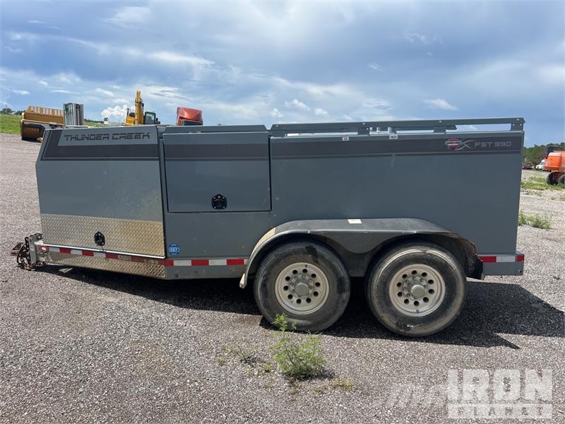  Thundercreek FST990-G3 T/A Fuel Trailer Autocisternas