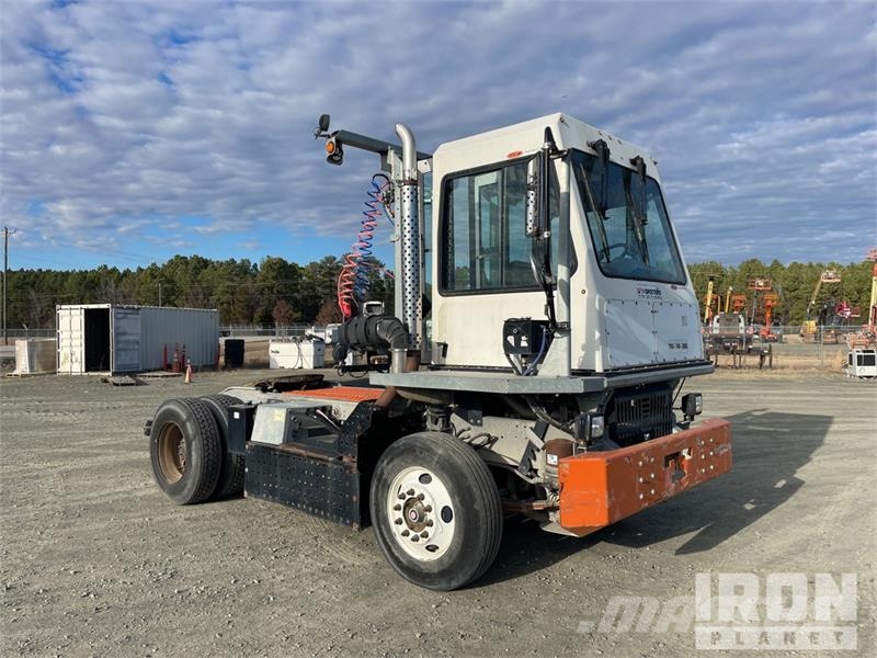 Tico Truckmate Pro 4x2 Spotter Truck جرارات صالات المطارات