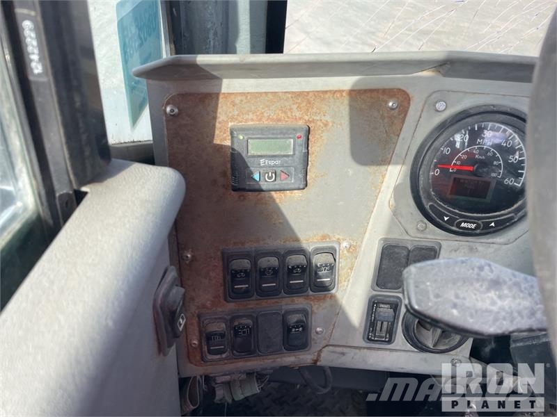 Tico Truckmate Pro 4x2 Spotter Truck جرارات صالات المطارات