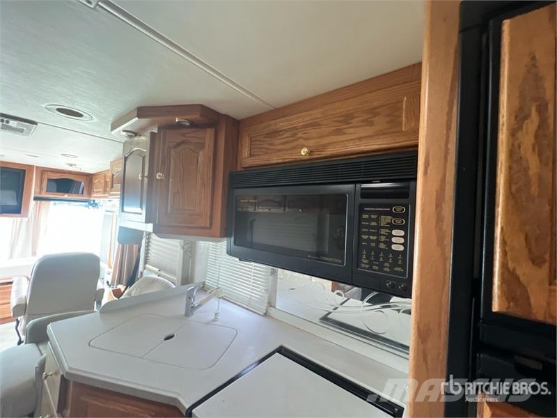 Tiffin Allegro Motor Home Autofurgonai ir karavanai