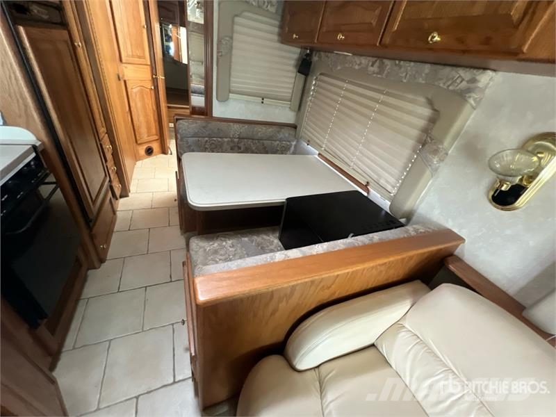 Tiffin Allegro Motor Home Autofurgonai ir karavanai