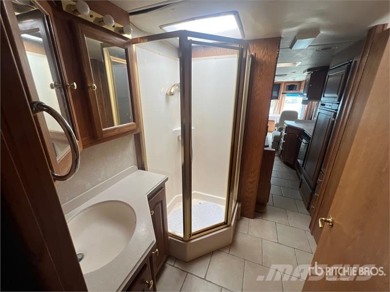 Tiffin Allegro Motor Home Autofurgonai ir karavanai