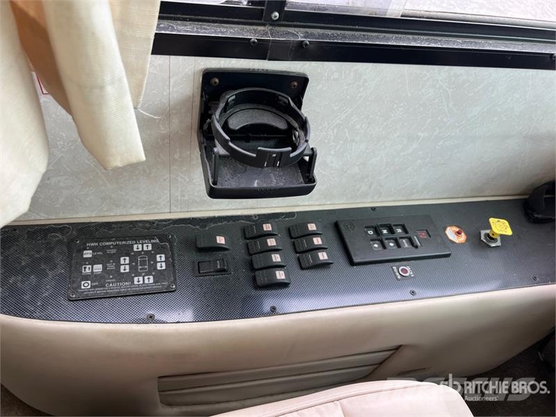 Tiffin Allegro Motor Home Autofurgonai ir karavanai