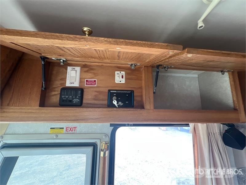 Tiffin Allegro Motor Home Autofurgonai ir karavanai