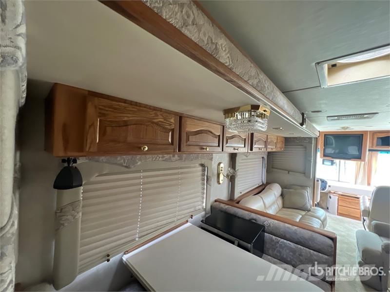 Tiffin Allegro Motor Home Autofurgonai ir karavanai