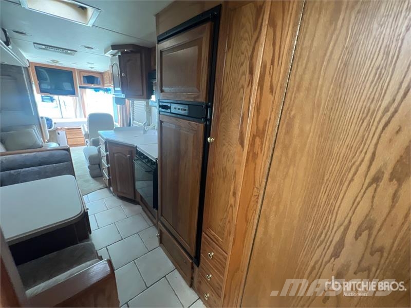 Tiffin Allegro Motor Home Autofurgonai ir karavanai