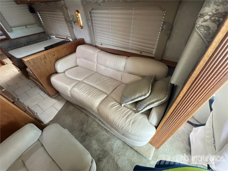 Tiffin Allegro Motor Home Autofurgonai ir karavanai