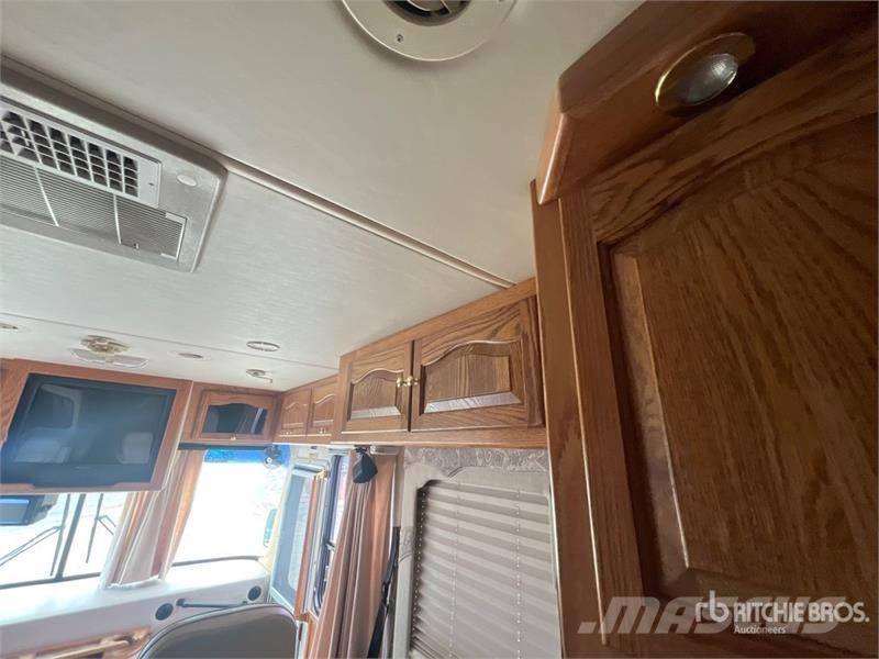 Tiffin Allegro Motor Home Autofurgonai ir karavanai