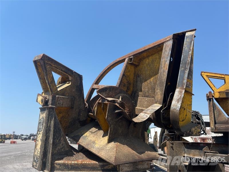 Tiger Cat 234B Trailer Mounted Heel Boom Log Loader Nivelpuomikuormaajat