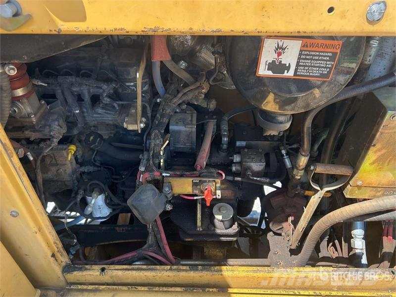Tiger Cat 234B Trailer Mounted Heel Boom Log Loader Nivelpuomikuormaajat