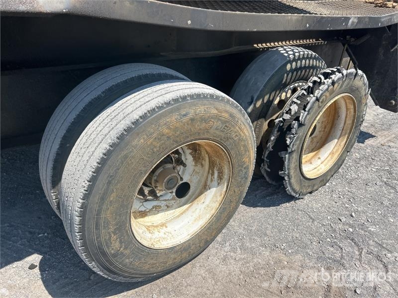 Tiger Cat 234B Trailer Mounted Heel Boom Log Loader Nivelpuomikuormaajat