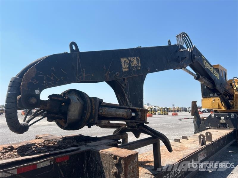 Tiger Cat 234B Trailer Mounted Heel Boom Log Loader Nivelpuomikuormaajat