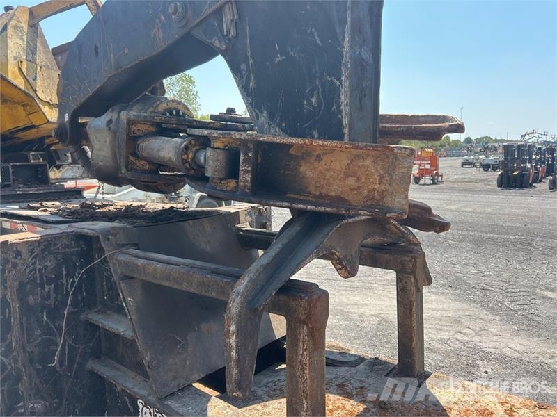 Tiger Cat 234B Trailer Mounted Heel Boom Log Loader Nivelpuomikuormaajat