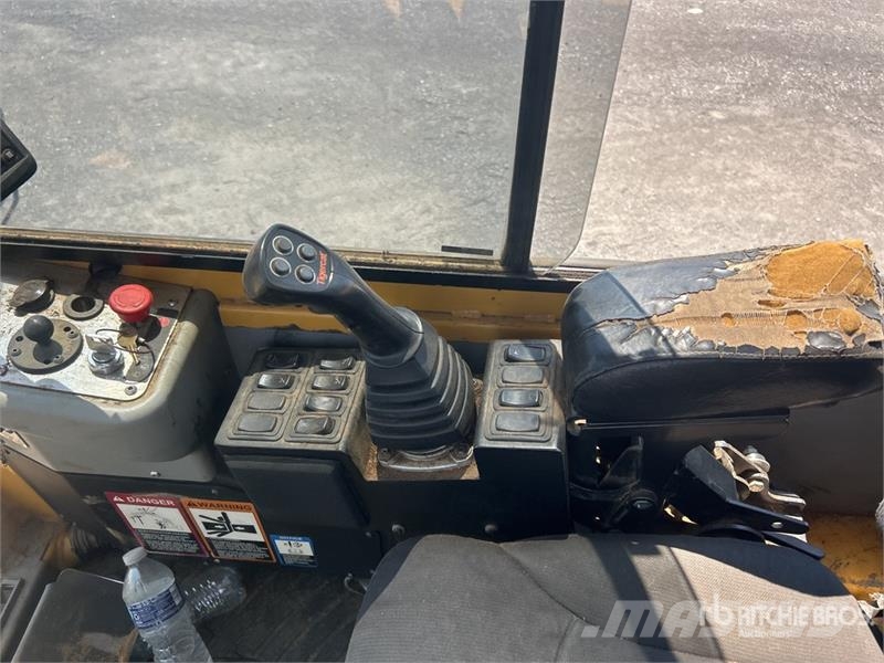 Tiger Cat 234B Trailer Mounted Heel Boom Log Loader Nivelpuomikuormaajat