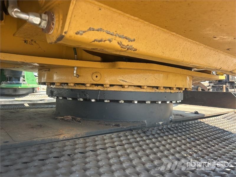 Tiger Cat 234B Trailer Mounted Heel Boom Log Loader Nivelpuomikuormaajat