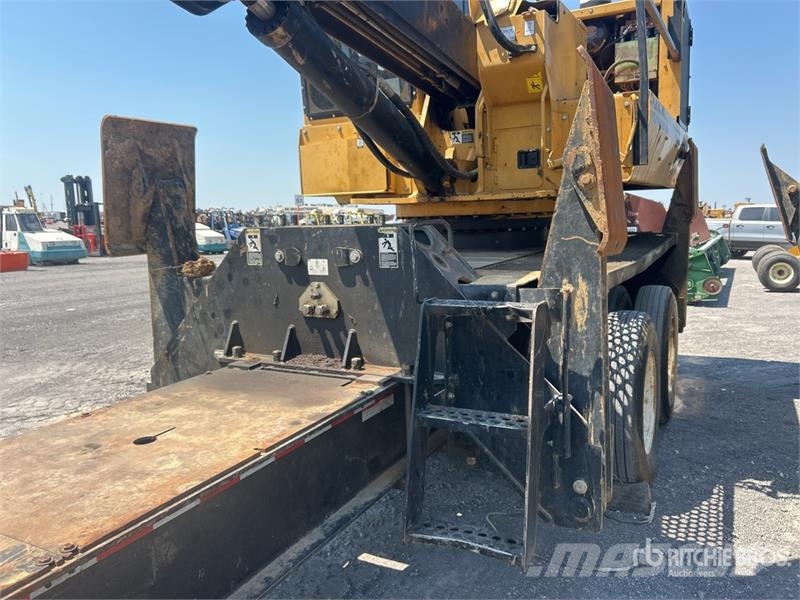 Tiger Cat 234B Trailer Mounted Heel Boom Log Loader Nivelpuomikuormaajat