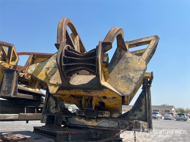 Tiger Cat 234B Trailer Mounted Heel Boom Log Loader Nivelpuomikuormaajat