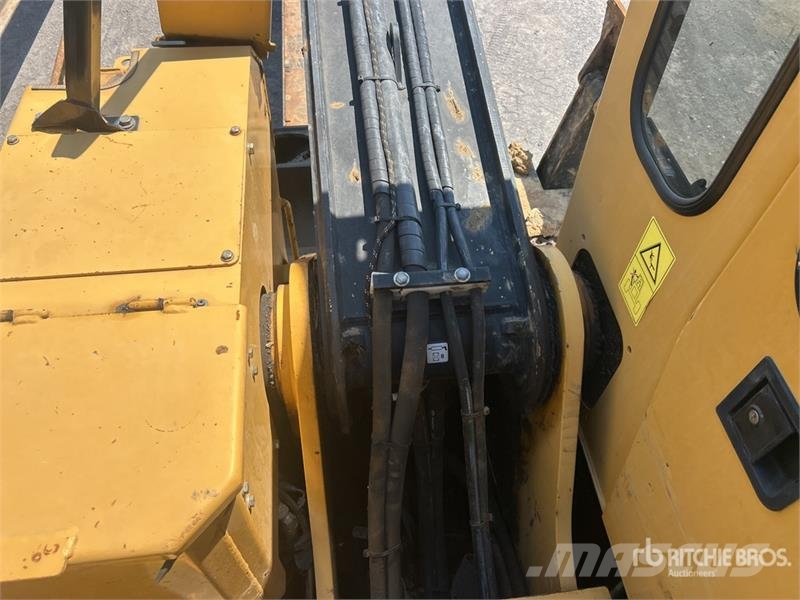 Tiger Cat 234B Trailer Mounted Heel Boom Log Loader Nivelpuomikuormaajat