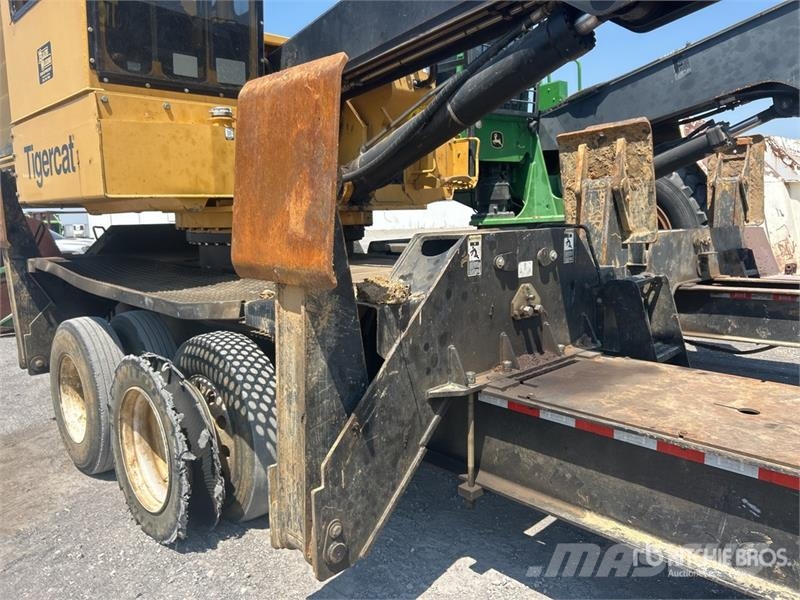 Tiger Cat 234B Trailer Mounted Heel Boom Log Loader Nivelpuomikuormaajat