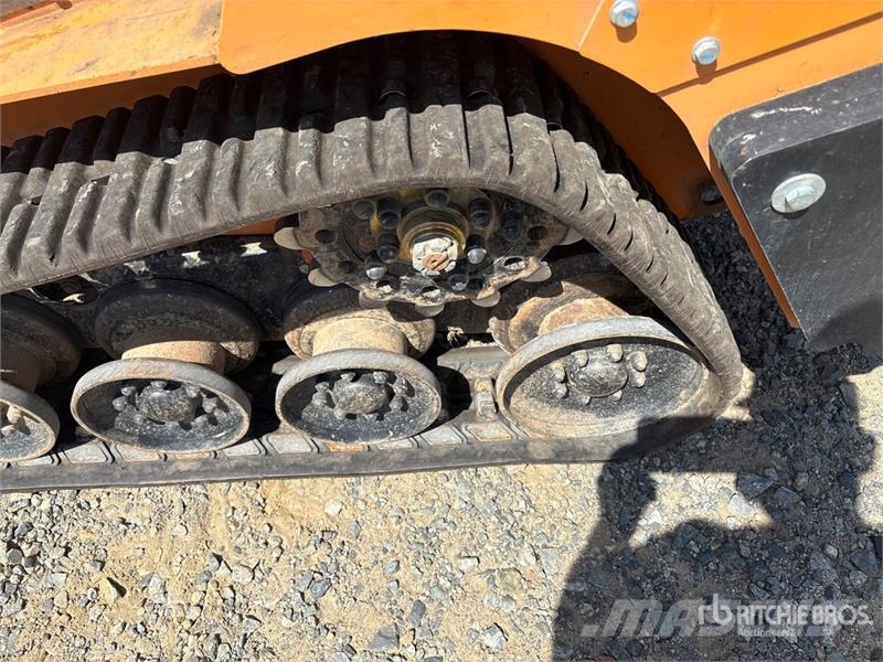 Tiger Claw TC300T Mini Compact Track Loader Krautuvai su šoniniu pasukimu