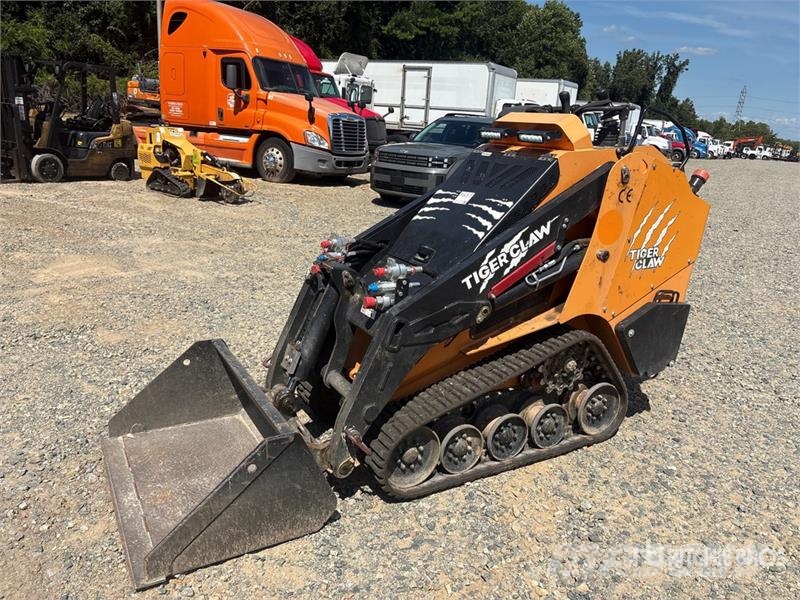 Tiger Claw TC300T Mini Compact Track Loader Krautuvai su šoniniu pasukimu