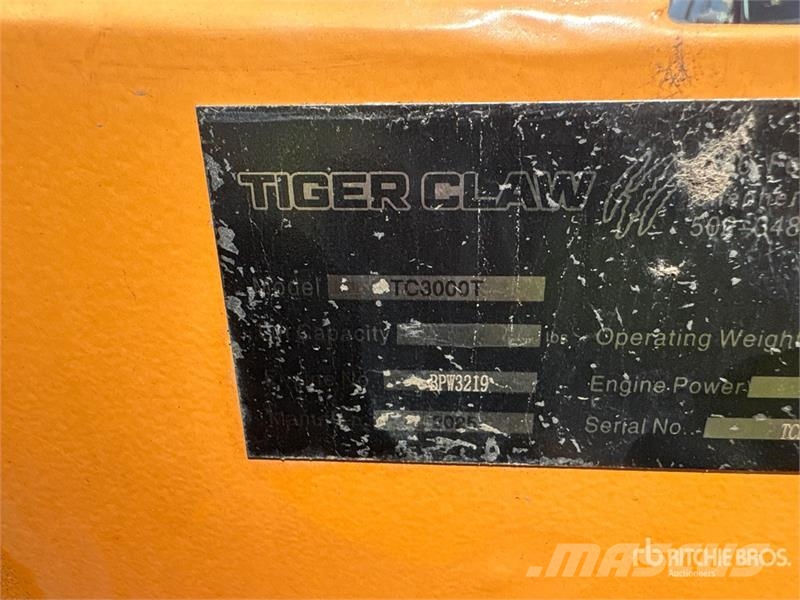 Tiger Claw TC300T Mini Compact Track Loader Krautuvai su šoniniu pasukimu