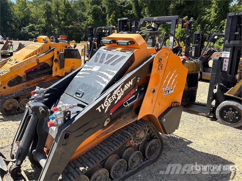 Tiger Claw TC300T Mini Compact Track Loader Krautuvai su šoniniu pasukimu