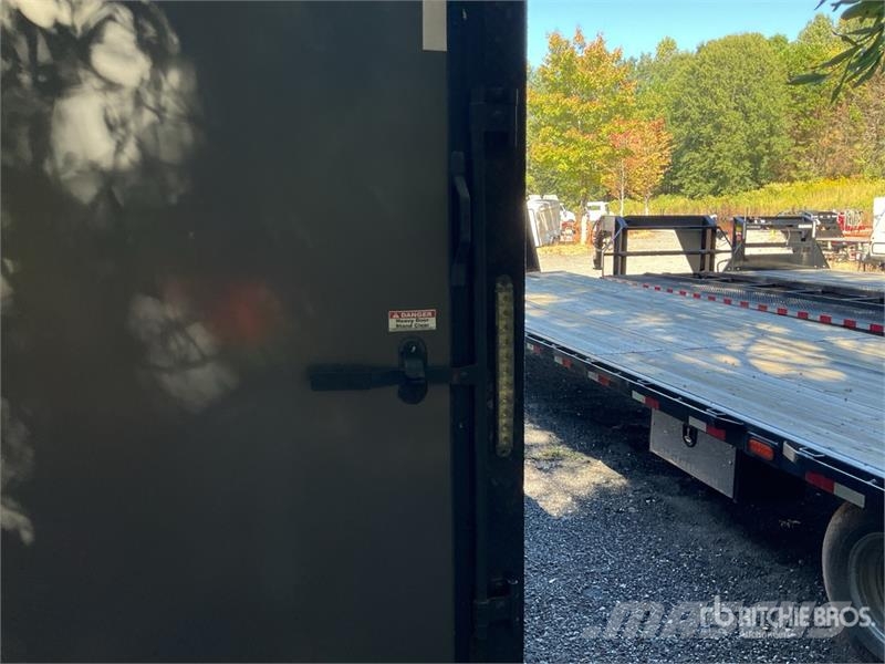 Titanium Cargo 8.5X28 Enclosed Trailer 箱體拖車