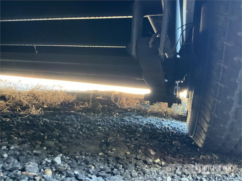 Titanium Cargo 8.5X28 Enclosed Trailer 箱體拖車