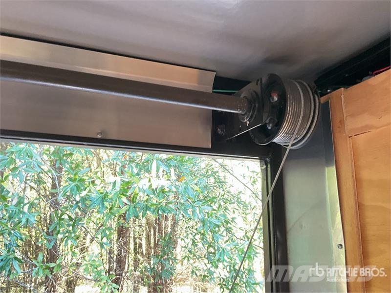 Titanium Cargo 8.5X28 Enclosed Trailer 箱體拖車