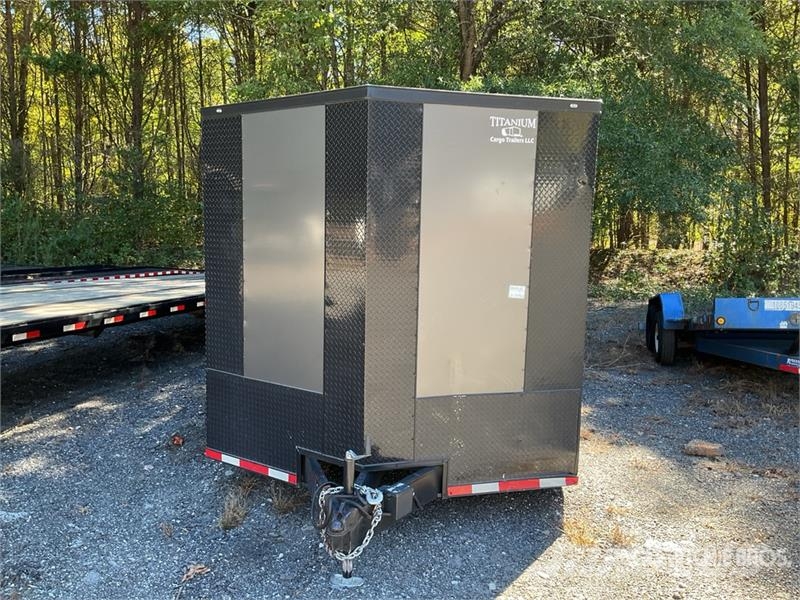 Titanium Cargo 8.5X28 Enclosed Trailer 箱體拖車