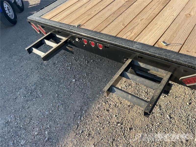 TMB 10224T7K 24 ft T/A Equipment Trailer Auto pārvadāšanas treileri