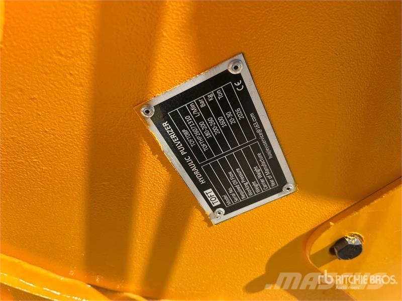 TOFT 08P Demolition Pulverizer - Fits Cat 320 / 20 크러셔