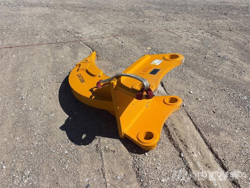 TOFT 66 in Excavator Ripper - Fits Cat 336 (Unused Escarificadores