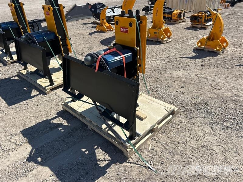  TOFT 680P Skid Steer Post Driver (Unused) Equipos de vallado