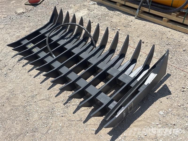  TOFT ST-72 72 in Skid Steer Landscape Rake (Unused Ancinho virador