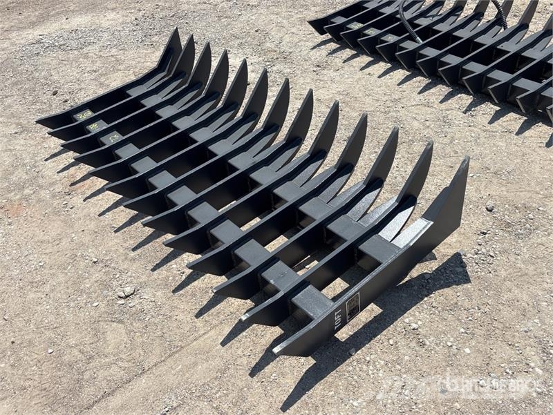 TOFT ST-72 72 in Skid Steer Landscape Rake (Unused Ancinho virador