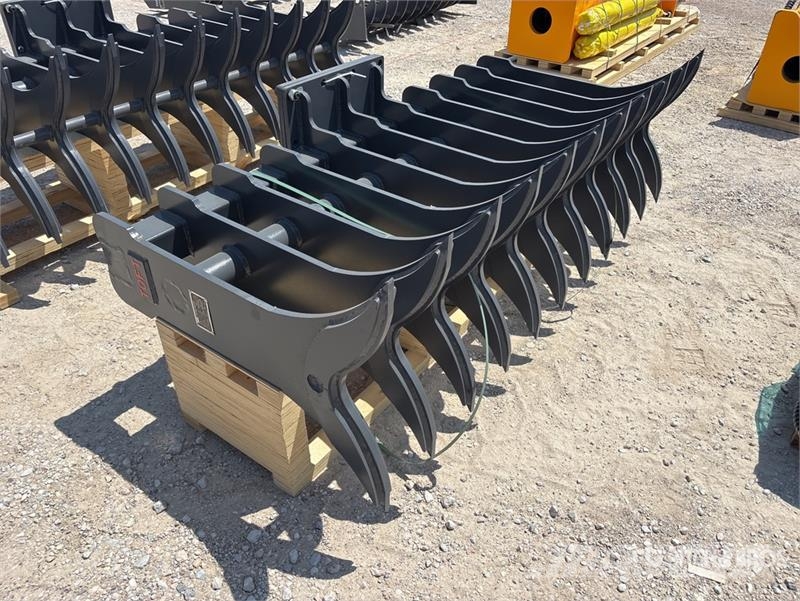 TOFT TWO72 72 in Excavator Rake - Fits 15-30 Ton E Ancinho virador