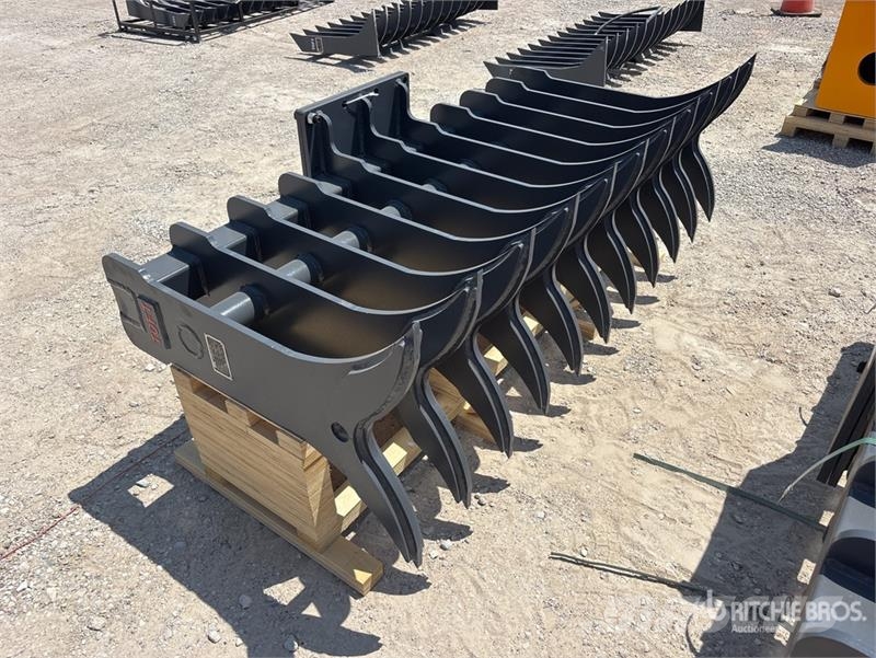TOFT TWO72 72 in Excavator Rake - Fits 15-30 ton e Ancinho virador