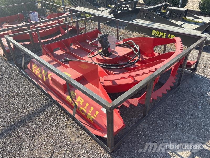  Top Cat Cat HDRC 72 in Skid Steer Brush Cutter (Un ماكينات جز العشب