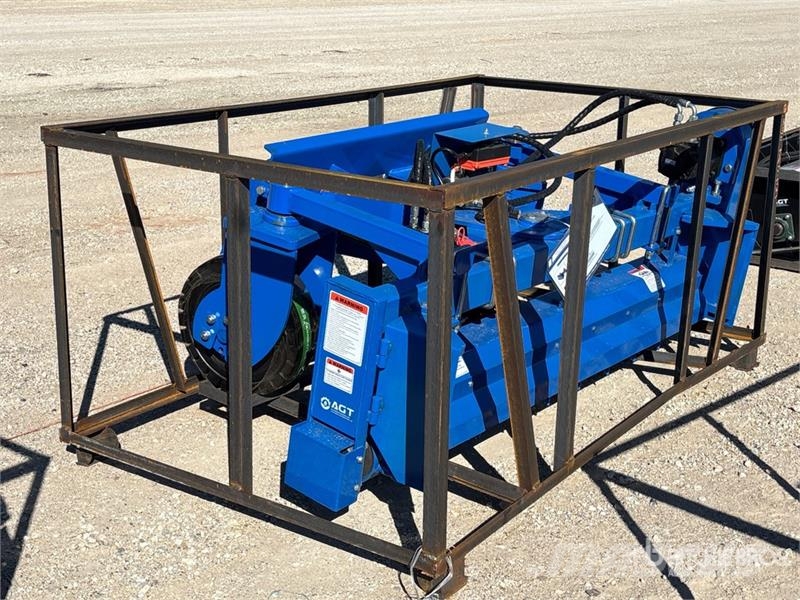 Top Cat Cat SSSCR72 72 in Skid Steer Power Rake (U Rakes and tedders