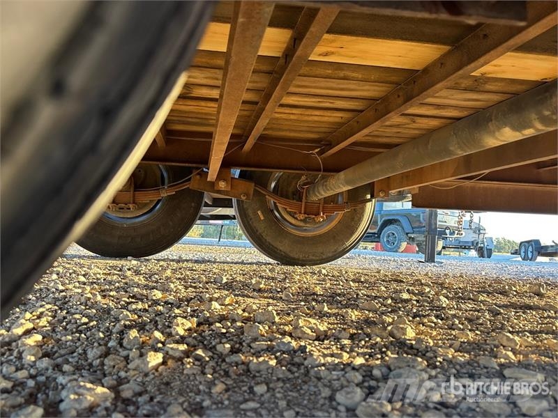 Top Hat 22 ft T/A Equipment Trailer Vehicle transport trailers