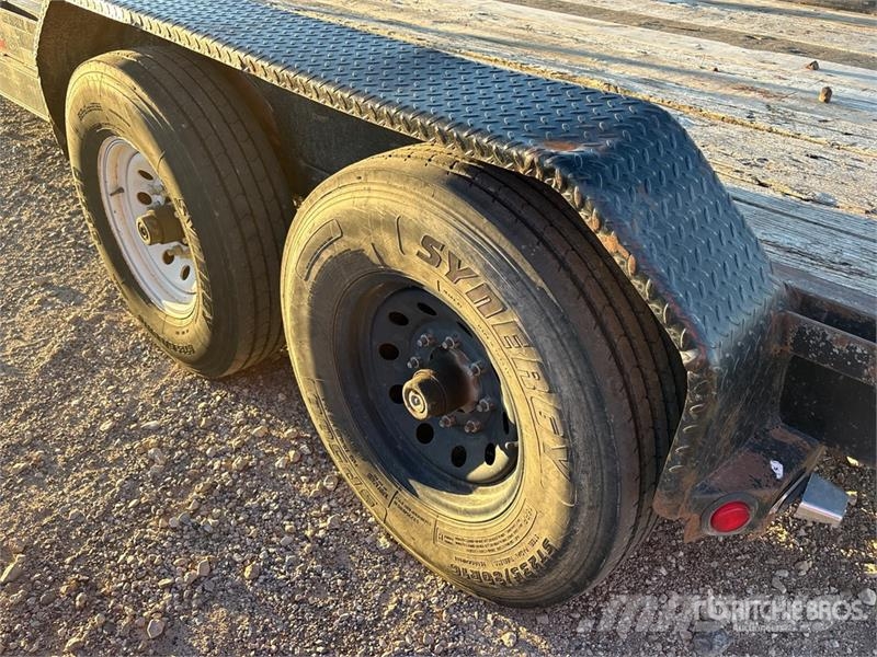 Top Hat 22 ft T/A Equipment Trailer Vehicle transport trailers