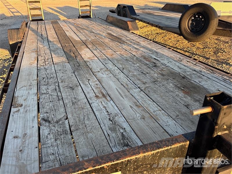 Top Hat 22 ft T/A Equipment Trailer Vehicle transport trailers